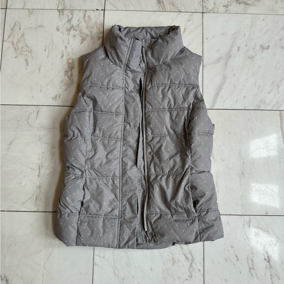 ๐3/$20๐ Gap Gray Quilted Vest with Polka Dots Size XS - Picture 1 of 7
